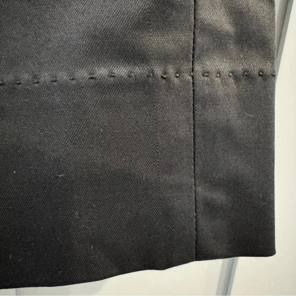 Banana Republic NWOT Black Martin Fit Bermuda Shorts size‎ 4